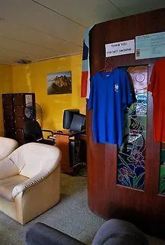 Отель Borneo Global Backpackers Кота-Кинабалу 2*,  Малайзия